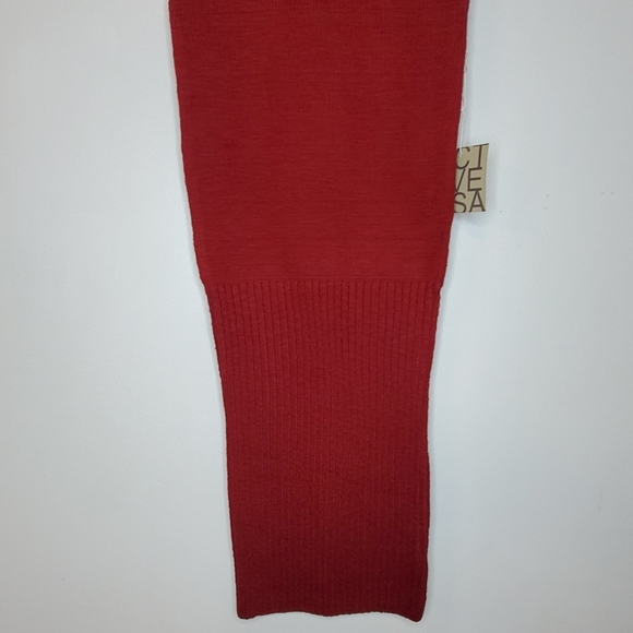 💥SMALL💥Sweater Dress - Picture 4 of 4